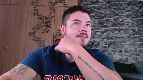 blueeyeboy0 online show from 1, 4, 2026