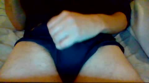Snapshot of bluegum00 chatting on 30, 10, 2025 bluegum00 online show from 30, 10, 2025