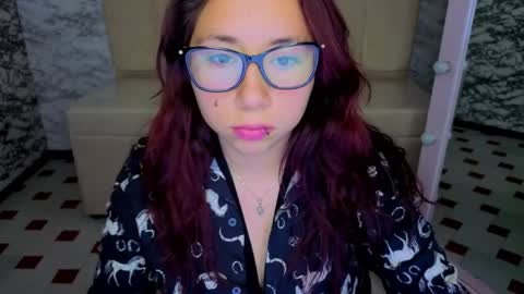 Snapshot of bluemoon_v chatting on 7, 4, 2026 Hi Stream 200pm at 900pm online show from 7, 4, 2026