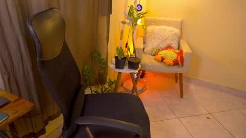 FLORAA online show from 10, 1, 2026