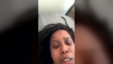 Snapshot of bluerosex1 chatting on 6, 4, 2026 bluerosex1 online show from 6, 4, 2026