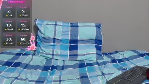 Violette 3 online show from 12, 12, 2024