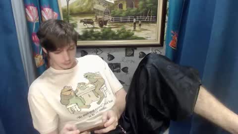Snapshot of blueyedboyinasia chatting on 6, 6, 2026 blueeyedboyisasia online show from 6, 6, 2026