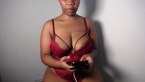 Snapshot of blueyivy chatting on 4, 6, 2026 Babygirl online show from 4, 6, 2026