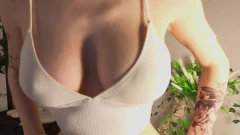 Dolores online show from 14, 4, 2026