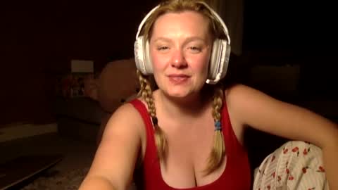 Snapshot of blushing_bonnie chatting on 20, 6, 2026 blushing_bonnie online show from 20, 6, 2026