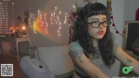 Snapshot of blushing_nymph chatting on 24, 2, 2025 Im Nym Justa nymph on twitter and IG online show from 24, 2, 2025