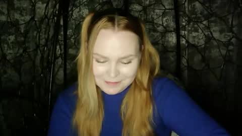 blushing_star online show from 6, 10, 2025