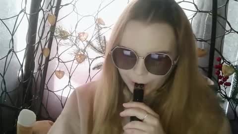 blushing_star online show from 11, 3, 2026