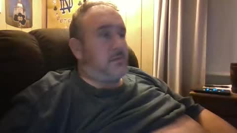 Snapshot of bman233450 chatting on 16, 10, 2025 bman233450 online show from 16, 10, 2025