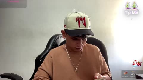 Bob  INDEPENDENT MODEL online show from 10, 12, 2024