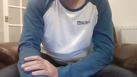 bobby_113 online show from 15, 4, 2026