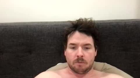 Snapshot of bobbybobby89 chatting on 8, 11, 2025 bobbybobby89 online show from 8, 11, 2025