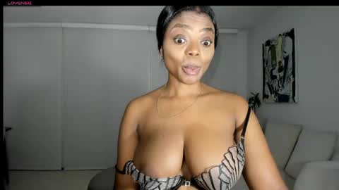 Snapshot of body_desire chatting on 30, 5, 2026 danna online show from 30, 5, 2026