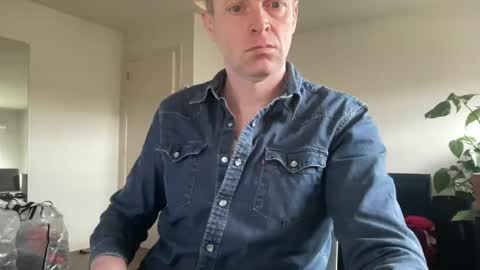 Snapshot of boegieboy76 chatting on 25, 2, 2025 ask me online show from 25, 2, 2025