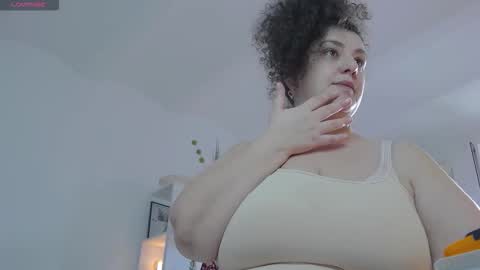 BohoBabeLaxy online show from 4, 12, 2025