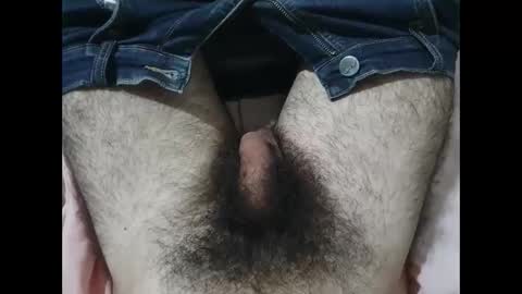 Im Bom - Tip if You Liked my Hairy Body - Private Show is Open - Read more about me in the bio below online show from 15, 1, 2026