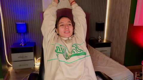 Snapshot of bonnali_lune chatting on 9, 6, 2026 bonnali_lune online show from 9, 6, 2026