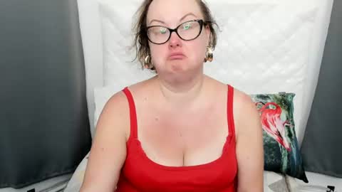 Snapshot of bonnieshining chatting on 4, 7, 2026 Bonnie online show from 4, 7, 2026