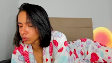 Snapshot of bonnieshyy chatting on 9, 3, 2025 Bonnie online show from 9, 3, 2025