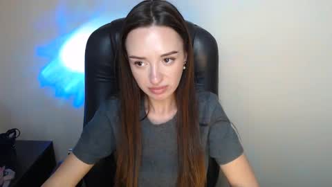 Snapshot of bonniexxx_ chatting on 3, 5, 2026 Bonnie online show from 3, 5, 2026