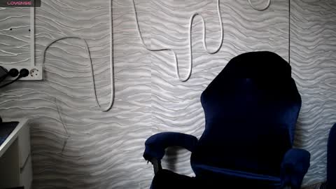 bonny_klyde95 online show from 7, 4, 2026