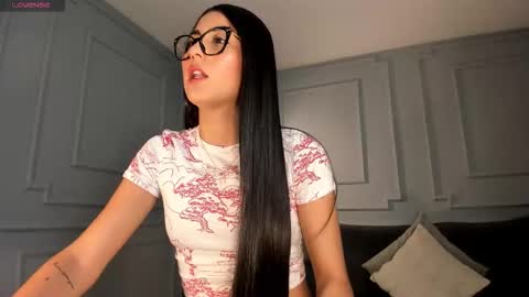 Snapshot of bonnyrosex chatting on 19, 12, 2025 Bonny online show from 19, 12, 2025