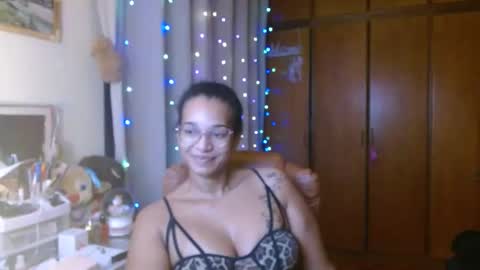 Queen Bon Vivantt online show from 20, 1, 2025