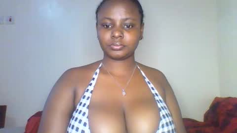 Snapshot of boobbyb chatting on 23, 10, 2025 boobbyb online show from 23, 10, 2025