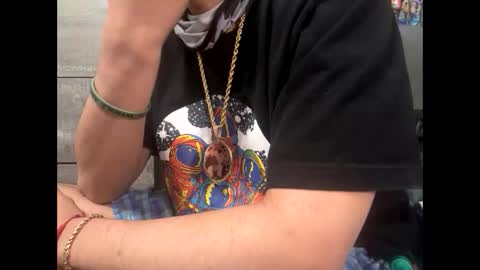 SHY BOY online show from 6, 2, 2026