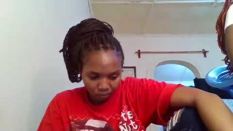 bootie_caramel online show from 24, 9, 2025