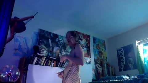 Bottomboo7 online show from 12, 4, 2026