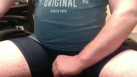 bouch1986 online show from 16, 2, 2025