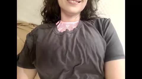 Bouncy Queen Majesty online show from 10, 3, 2026