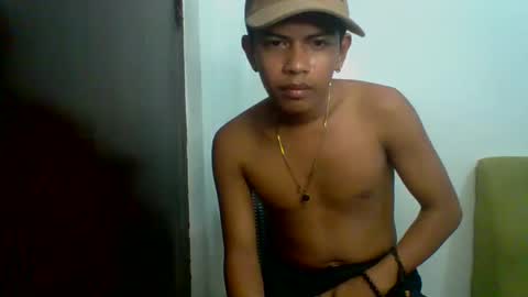 Snapshot of boyax16 chatting on 8, 12, 2024 boyax16 online show from 8, 12, 2024