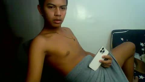 Snapshot of boyax16 chatting on 11, 12, 2024 boyax16 online show from 11, 12, 2024