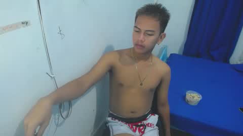 Snapshot of boyax16 chatting on 2, 1, 2025 boyax16 online show from 2, 1, 2025