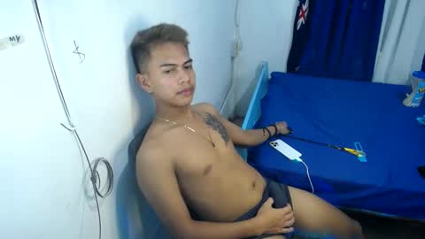 Snapshot of boyax16 chatting on 11, 1, 2025 boyax16 online show from 11, 1, 2025