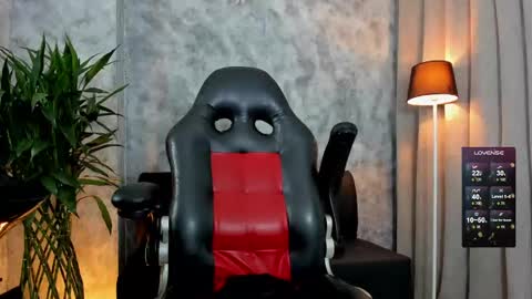 Snapshot of boyc02_ chatting on 13, 12, 2025 boyc02_ online show from 13, 12, 2025