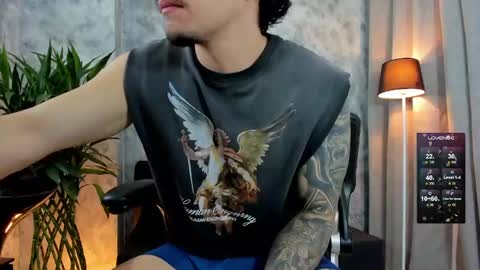 Snapshot of boyc02_ chatting on 14, 12, 2025 boyc02_ online show from 14, 12, 2025