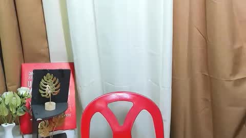 Snapshot of boynextdoor4ux chatting on 25, 10, 2025 HI IM JAMES DONT FORGET GIVE ME THUMBS UP AND JOIN TO MY FANCLUB online show from 25, 10, 2025