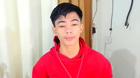 Snapshot of boynextdoor4ux chatting on 2, 12, 2025 HI IM JAMES DONT FORGET GIVE ME THUMBS UP AND JOIN TO MY FANCLUB online show from 2, 12, 2025