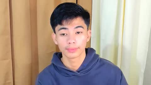 Snapshot of boynextdoor4ux chatting on 5, 12, 2025 HI IM JAMES DONT FORGET GIVE ME THUMBS UP AND JOIN TO MY FANCLUB online show from 5, 12, 2025