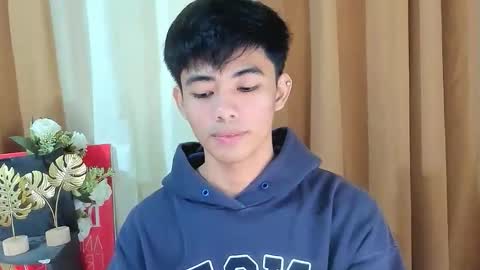 Snapshot of boynextdoor4ux chatting on 17, 12, 2025 HI IM JAMES DONT FORGET GIVE ME THUMBS UP AND JOIN TO MY FANCLUB online show from 17, 12, 2025