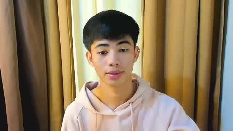 Snapshot of boynextdoor4ux chatting on 13, 1, 2026 HI IM JAMES DONT FORGET GIVE ME THUMBS UP AND JOIN TO MY FANCLUB online show from 13, 1, 2026