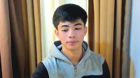 Snapshot of boynextdoor4ux chatting on 14, 1, 2026 HI IM JAMES DONT FORGET GIVE ME THUMBS UP AND JOIN TO MY FANCLUB online show from 14, 1, 2026