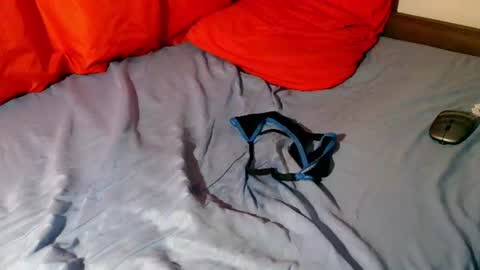 boys_dont_cryy online show from 9, 6, 2026