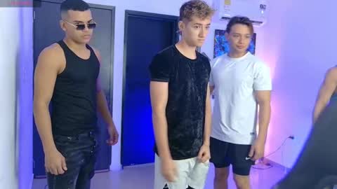 Angelo Mark Fernando Taylor online show from 20, 11, 2025