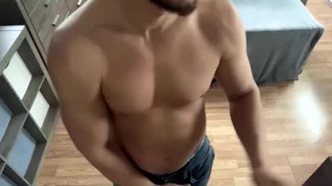 boytoy8969 online show from 17, 4, 2026