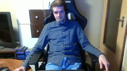 Snapshot of bponie1 chatting on 31, 12, 2024 bponie1 online show from 31, 12, 2024